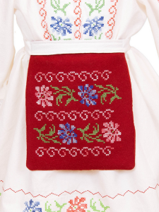 Costum popular fete zona Bistritei